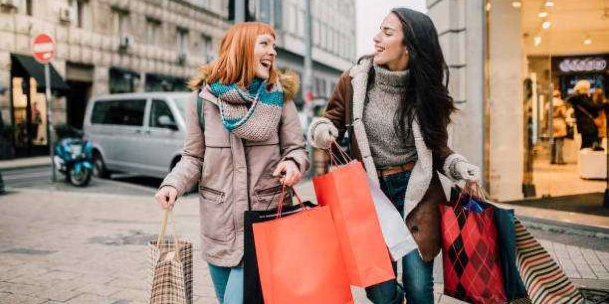 What Is Fueling Growth in the Global Shopping Bag Market?