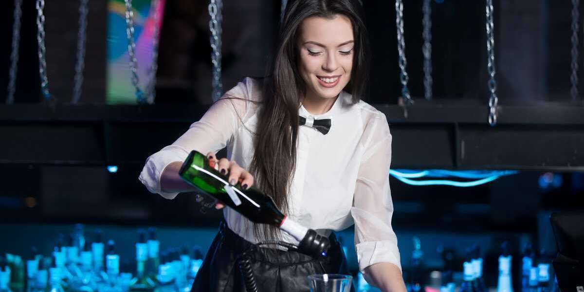 The Allure of Night Part-Time Jobs: A Modish Opportunity for Fashionable Women