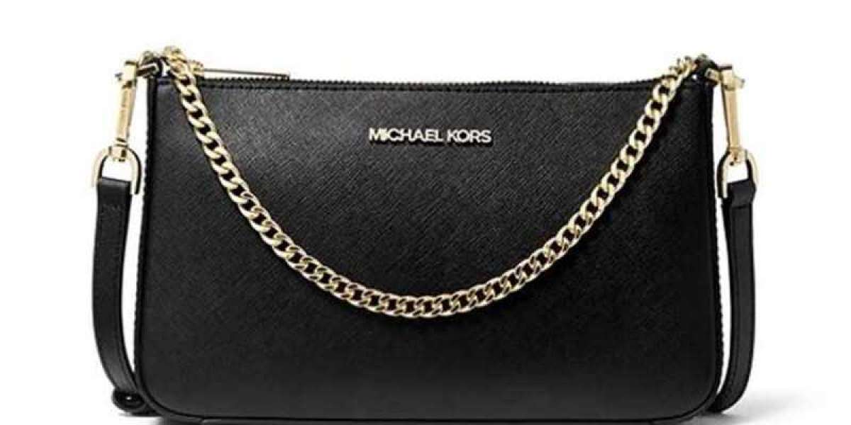 Michael Kors台灣官網人氣推薦｜經典貝殼包、水桶包與高顏值腋下包全解析