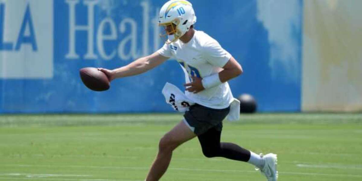 Who are the No. 22-rated 2025 NFL Draft potential clients throughout the media significant message boards